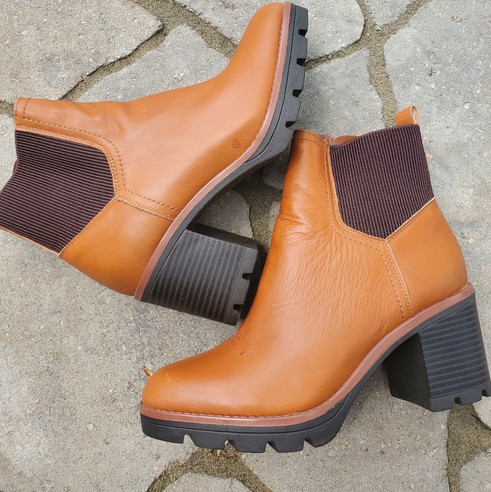 Naturalizer Boots